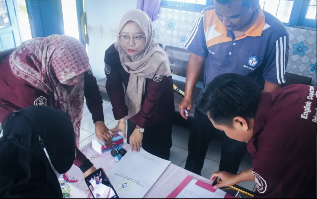 Pelaksanaan PkM sekaligus penandatangan MoU PBI unukase danga SMPN 3 Tamban